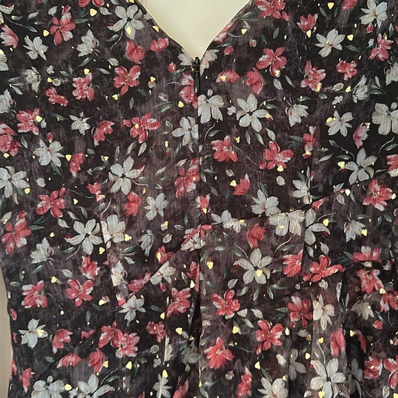 ASTR the Label Fairfax Dress In Fuchshia Gold Floral - Picture 7 of 10